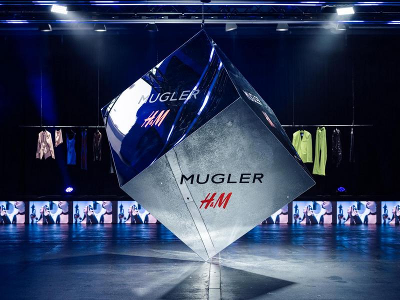 PR MUGLER 24