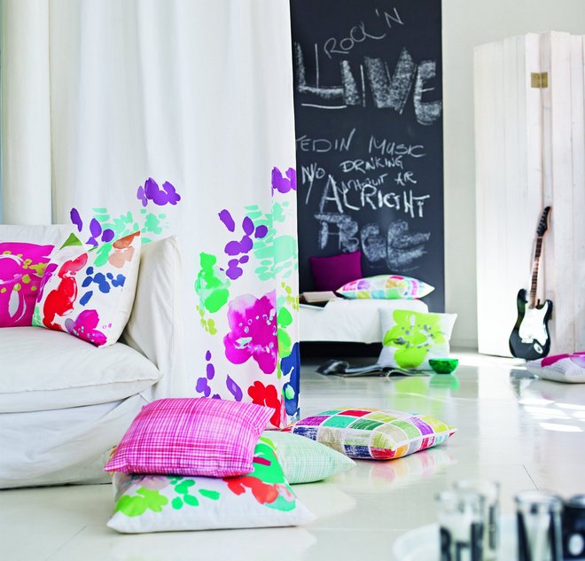 Lesnina dek. zavjesa 239 kn dek jastucnica 99 cr