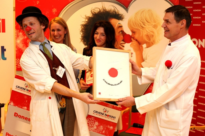 Donesite i vi osmijeh u bolnice