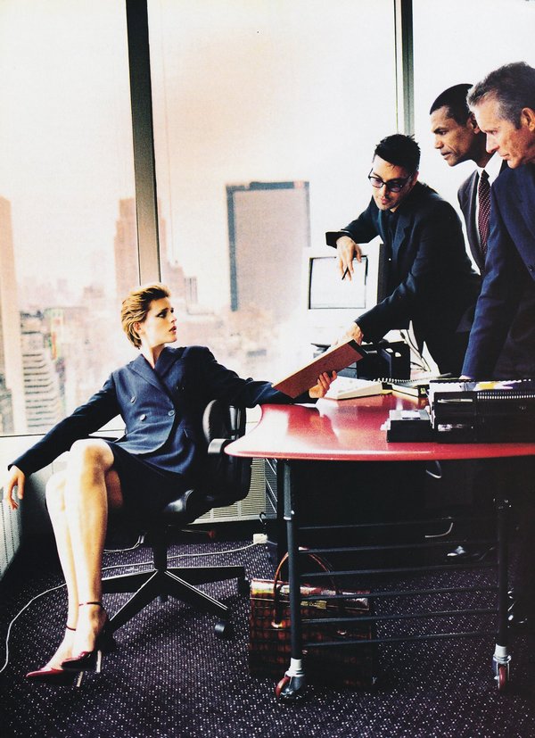 women-should-never-say-in-an-email