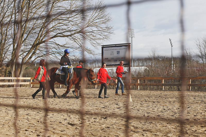 Urucenje donacije udruzi Krila web 6