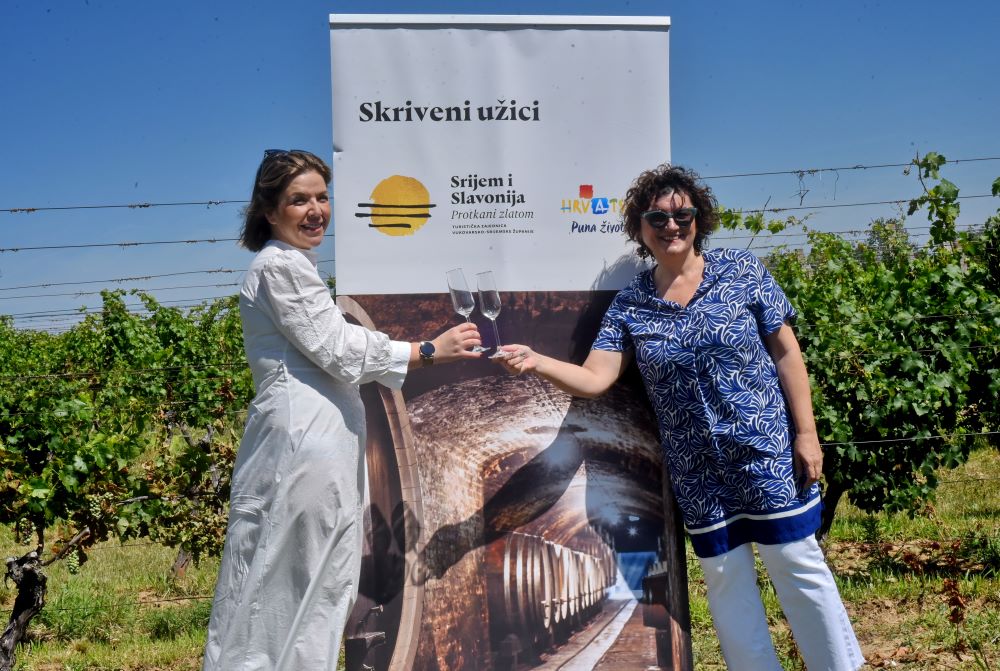 Pjenušavi doručak Srijem Foto J 3