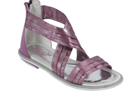 dječje sandale  sada 6450 kn prije 12900 kn cr