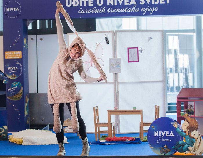 Nivea price 3 cr