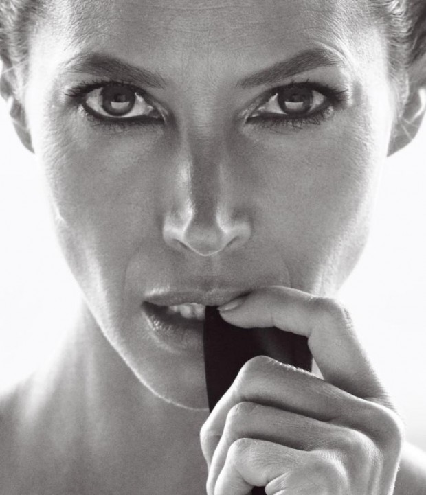 christy-turlington-by-mikael-jansson-for-wsj-magazine-march-2016-9-620x721