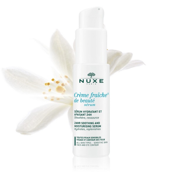 CremeFraicheDeBeaute 24hrSoothingMousturisingSerum flower