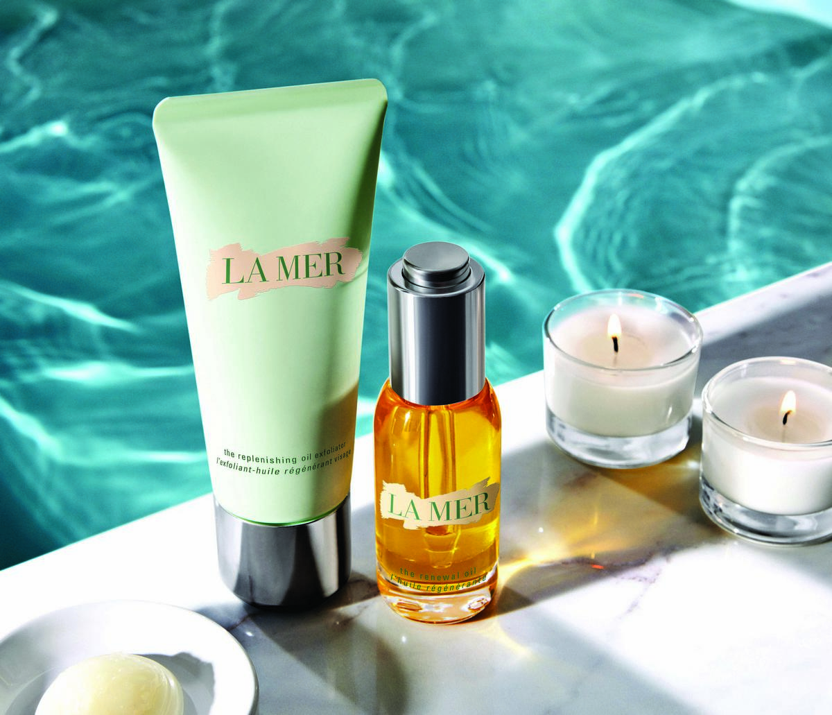 04 Replenishing Oil Exfoliator with Waves 2023 cr