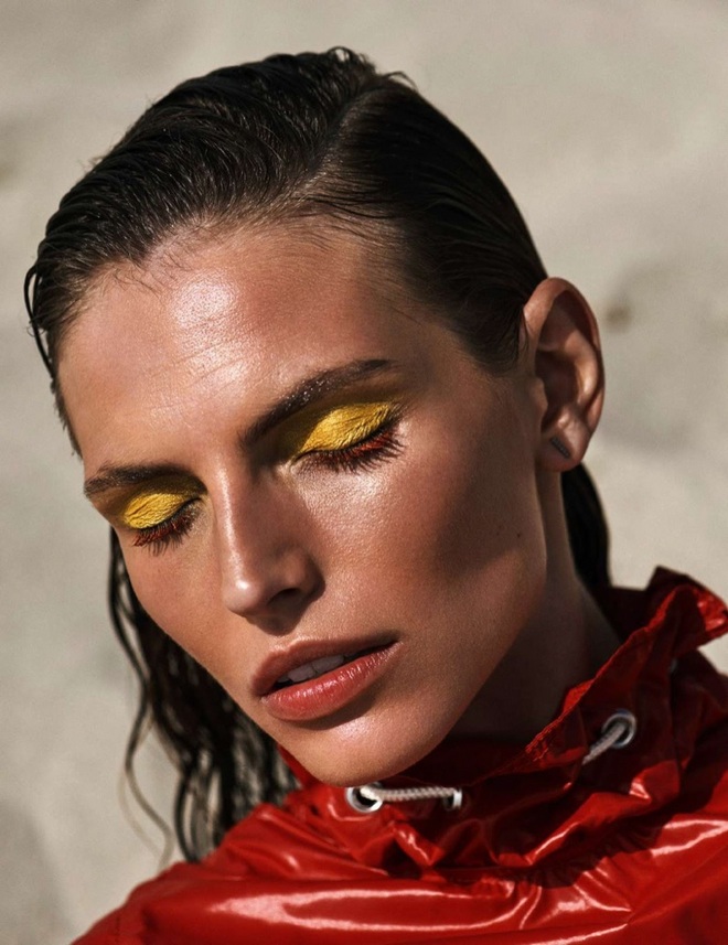 Karlina Caune Model03