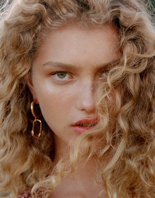 Dorit Revelis Swimsuit Editorial01