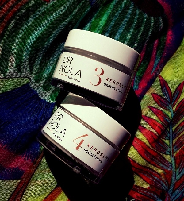 apivita greek mountain tea face mist cr