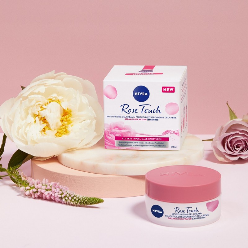 NIVEA Rose Touch dnevna gel krema 1