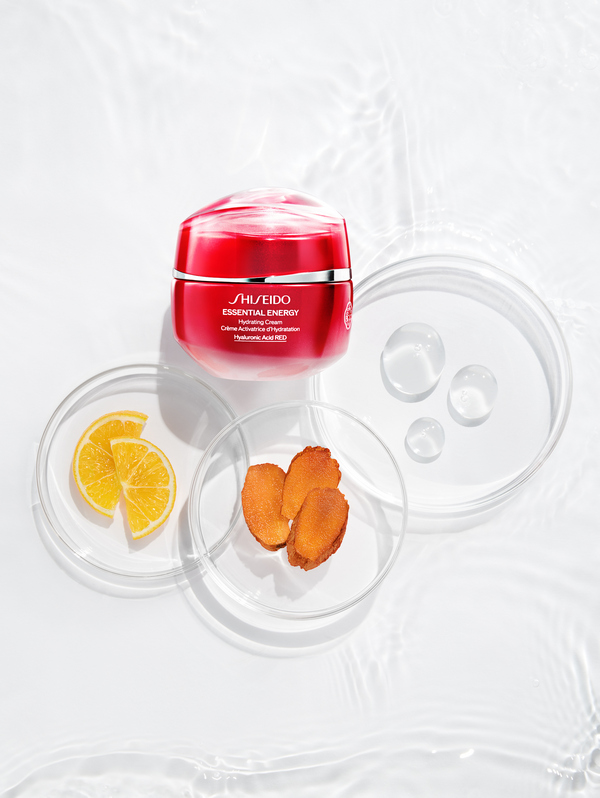 EE SS22 Digital asset Master file Shot Ingredients with cream cr