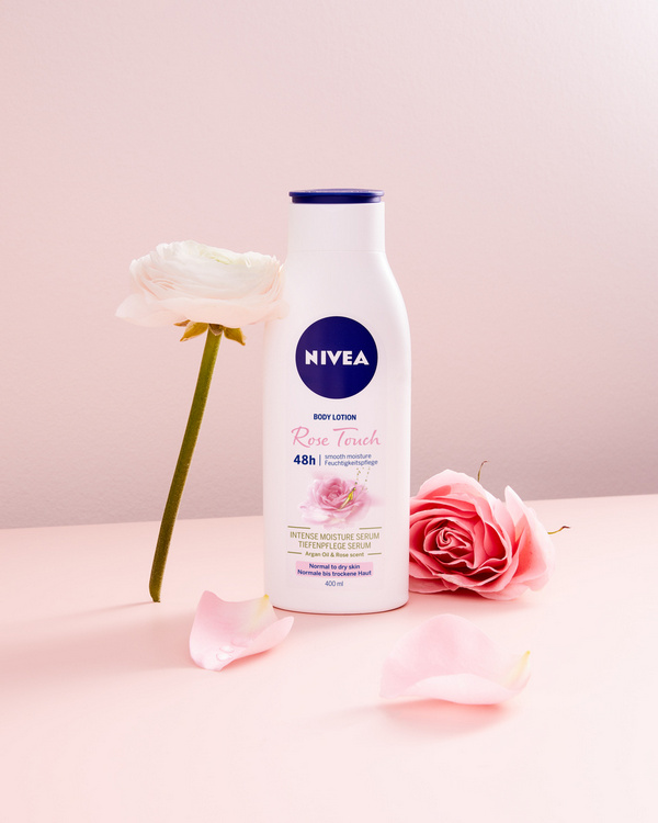 NIVEA Rose Touch losion za tijelo 3