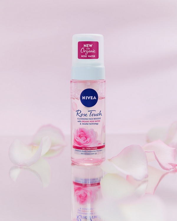 NIVEA Rose Touch pjeni za čišćenje lica.3