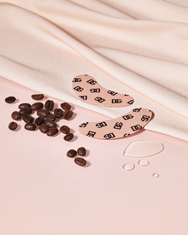 MU25 FRESH SKIN EC PRODUCT W INGR NO PUFF CAFFEINE EYE PATCHES 8054754407938 JPG 4 5 300DPI CMYK