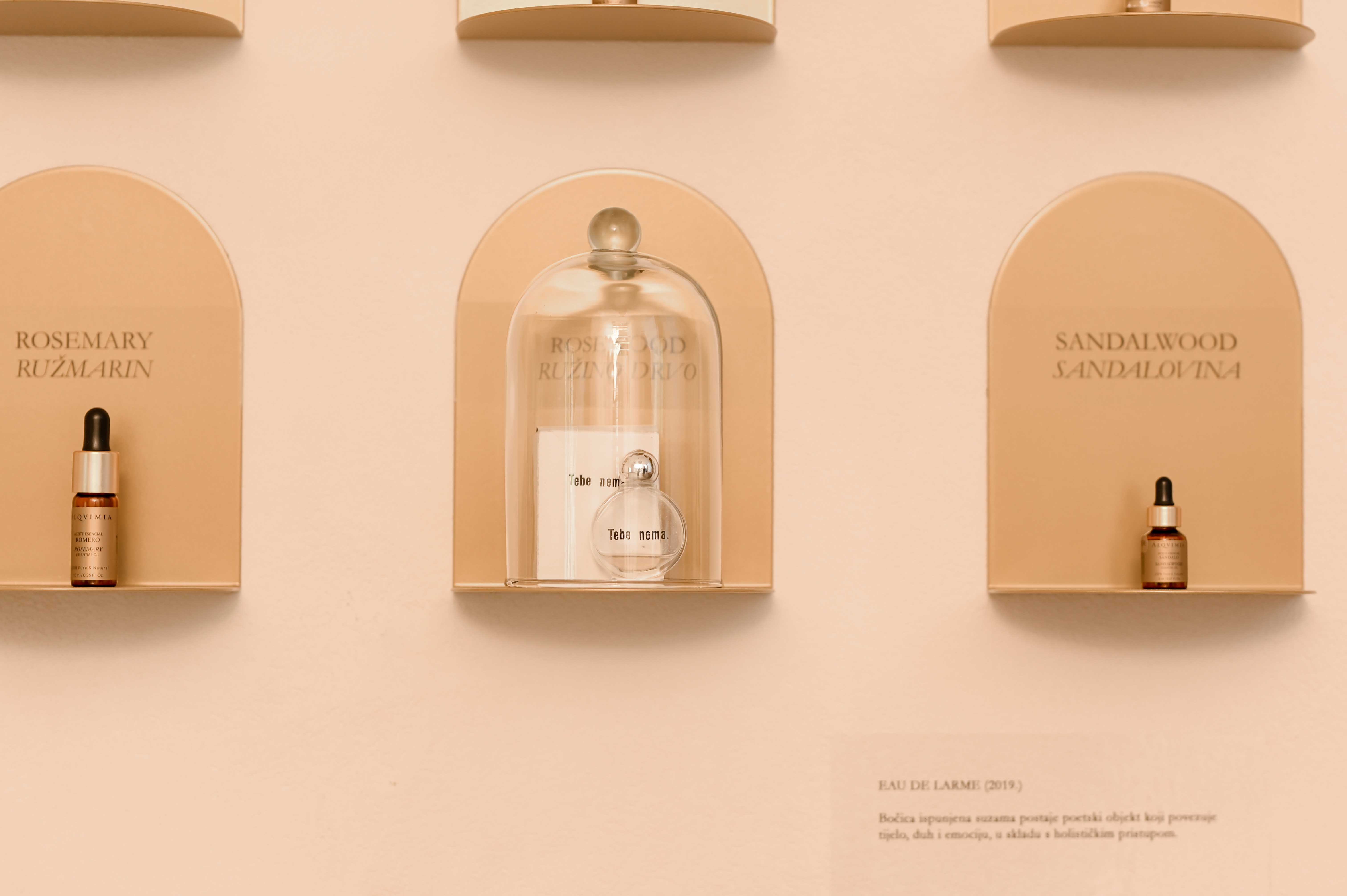 Alqvimia izlozba RG 136