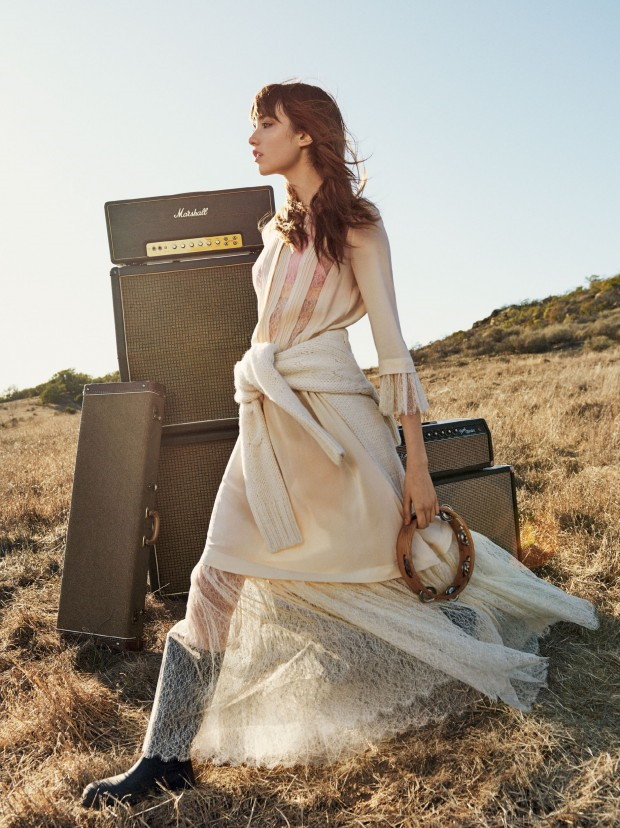 Vogue-US-March-2016-Carolyn-Murphy-Rianne-Van-Rompaey-Grace-Hartzel-Gary-Clark-Jr-by-Craig-McDean-012d-620x828