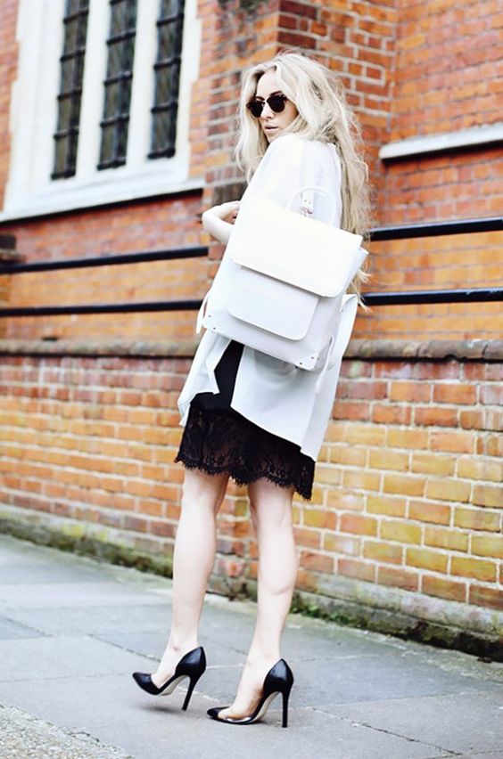 backpack who wht wear