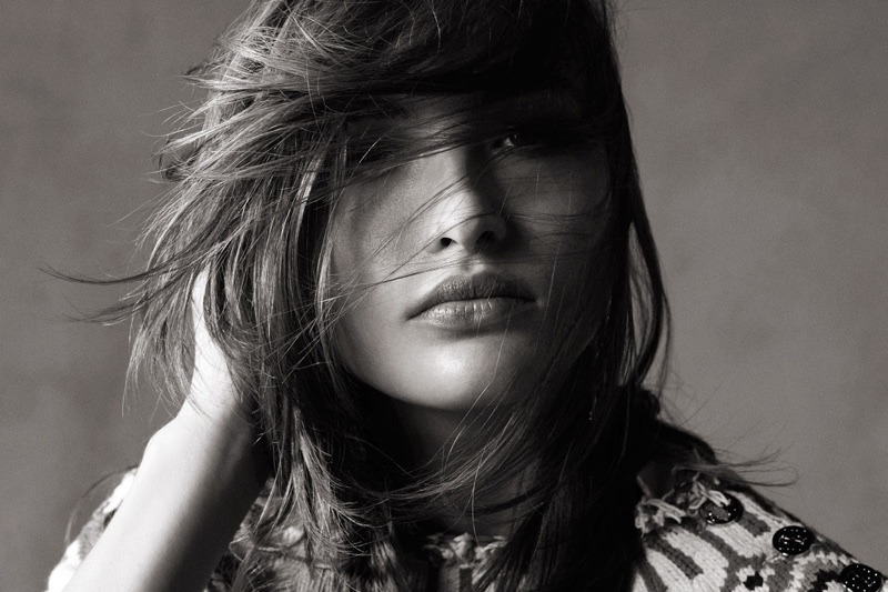 Anna Mila Guyenz Photos01