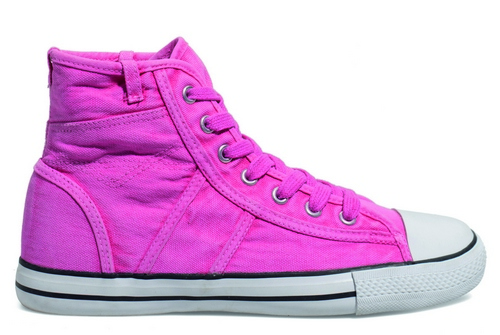 NEW YORKER 17 709 pink cr