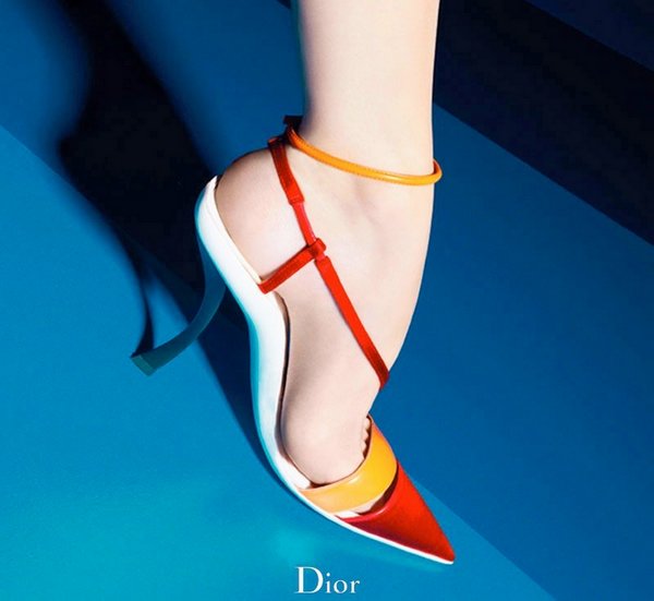 DIOR6