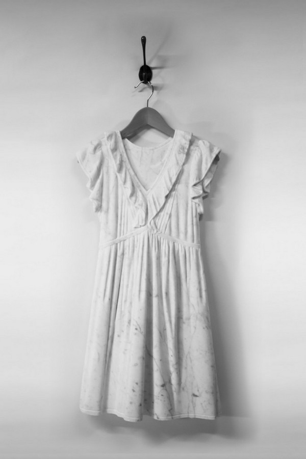 Carrie-dress-marble-sculpture-alasdair-thomson