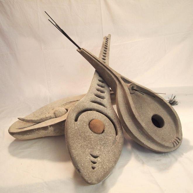 Mladen Ivančić FAJRUNT I LAKU NOĆ 2012. instalacija-3 objekta patinirana terakota