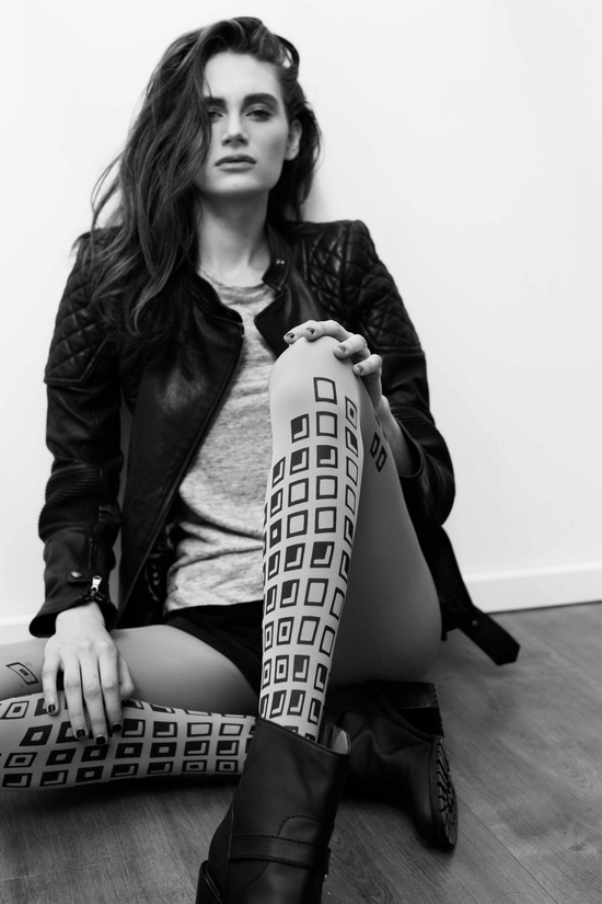 Zohara Art on tights141