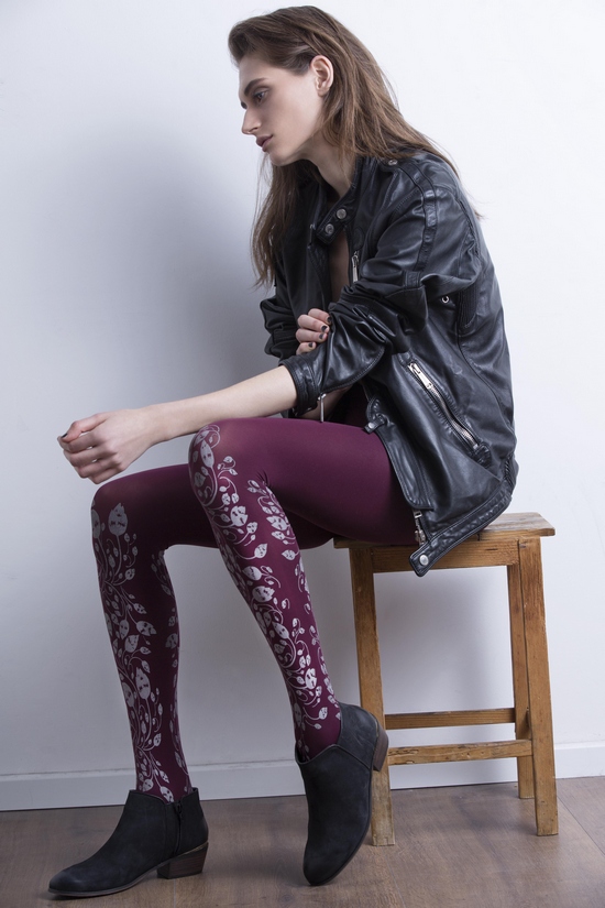 Zohara Art on tights8