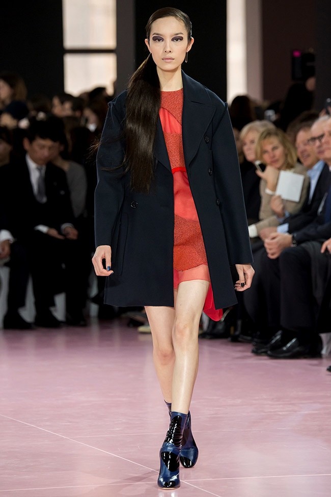 dior-fall-winter-2015-runway32