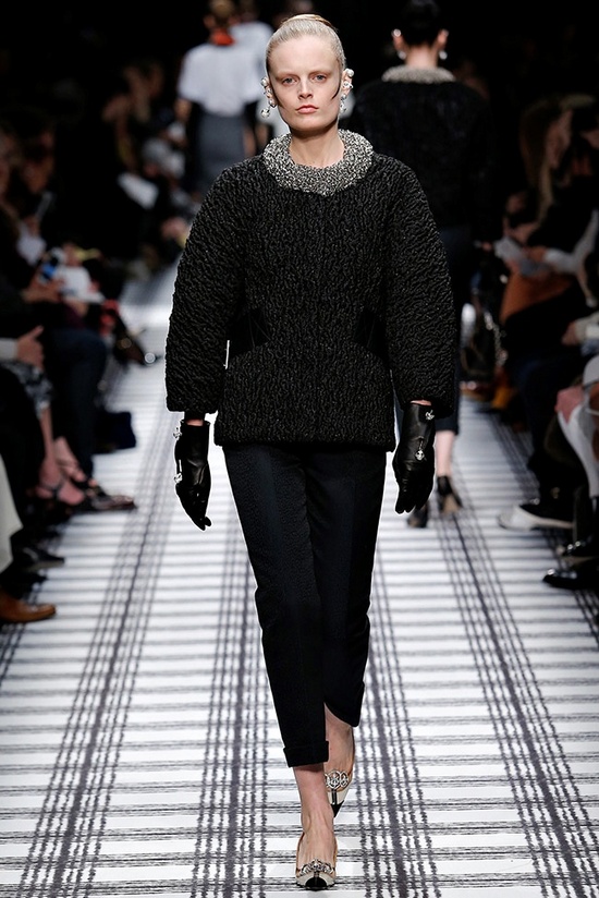 balenciaga-fall-winter-2015-runway29