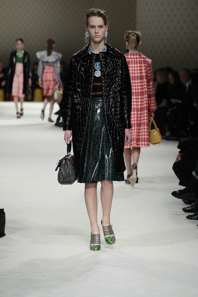 miu-miu-fall-winter-2015-runway30