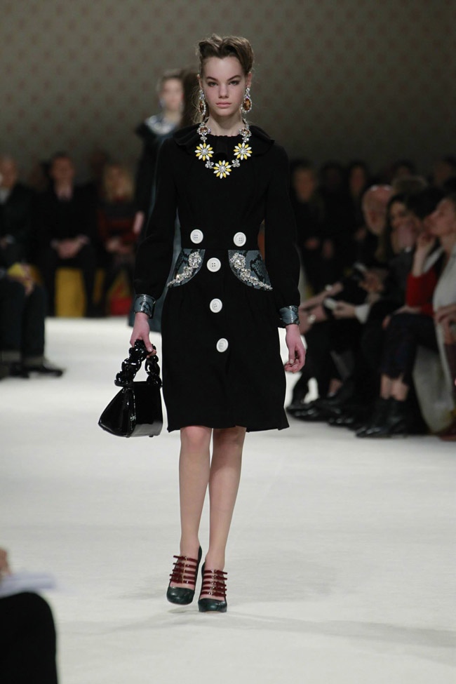 miu-miu-fall-winter-2015-runway38
