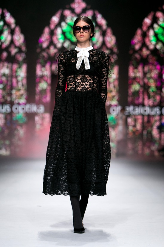 2 DAN ENVY ROOM REVIJA-26