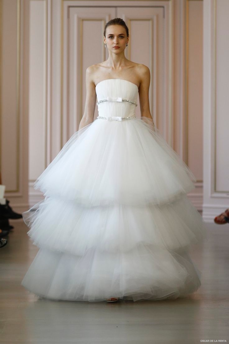 oscar-de-la-renta-2016-spring-wedding-dresses01