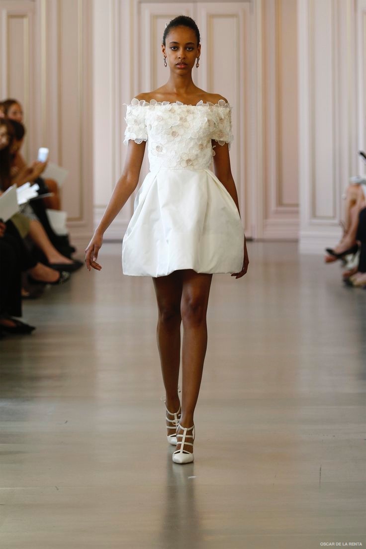 oscar-de-la-renta-2016-spring-wedding-dresses12