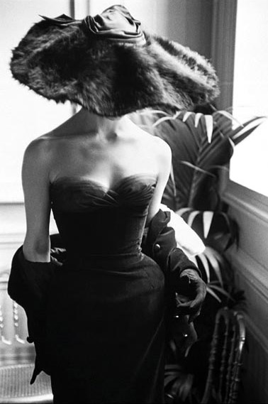 lg 5671621 dior gown fur hata2
