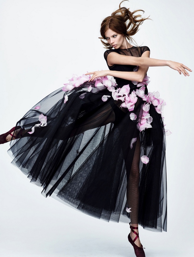 lexi-boling-by-nathaniel-goldberg-for-vogue-china-collections-october-2015-1