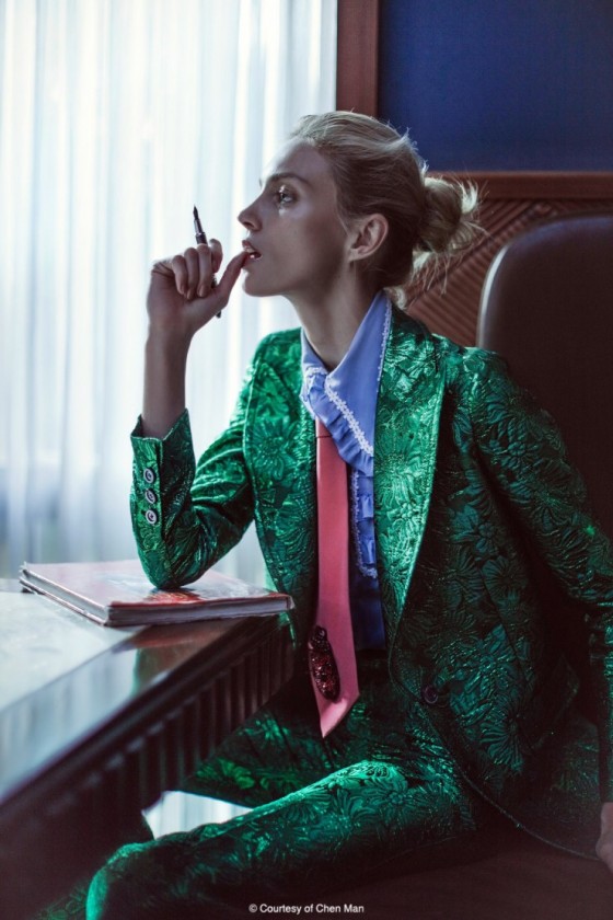 anja-rubik-sasha-pivovarova-by-chen-man-for-vogue-china-february-2016-4-560x840