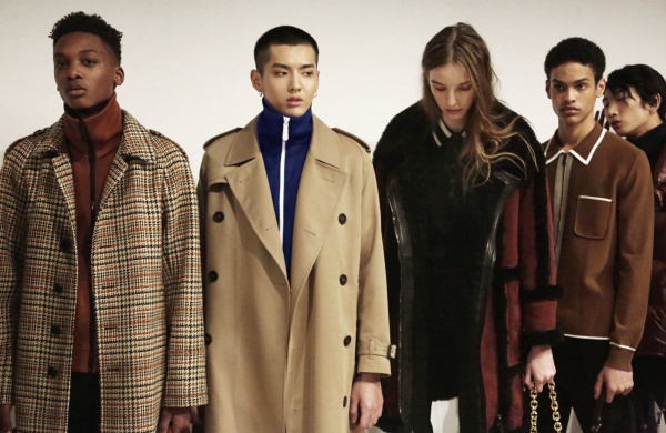 Backstage at the Burberry Menswear January 2016 Show 007