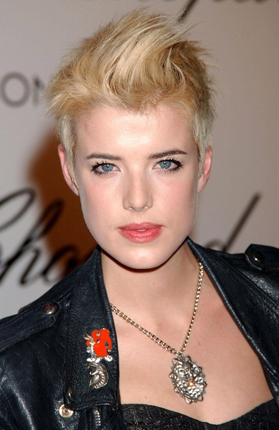 Agyness-Deyn-Short-Hair-Blonde