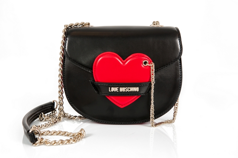 Love Moschino torbica 1.749 kn XYZ store