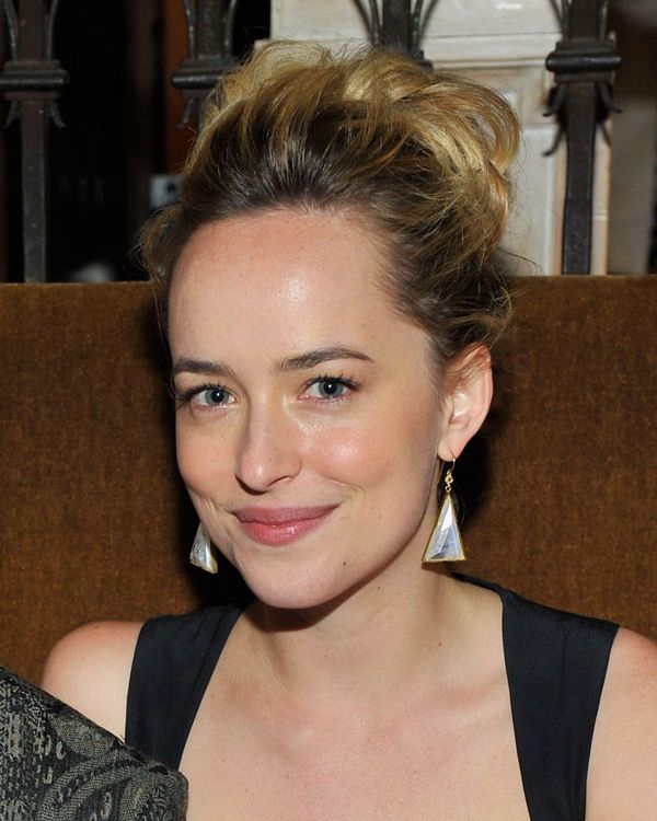 dakota-johnson-get-the-look-hair-ftr