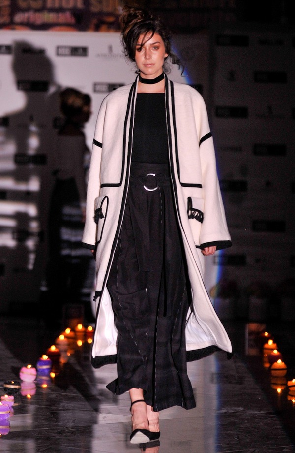 SARA LONCARIC36
