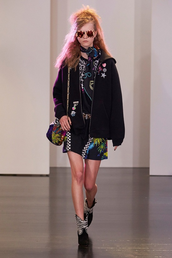 Marc-Jacobs-Resort-2017-Runway-Show16
