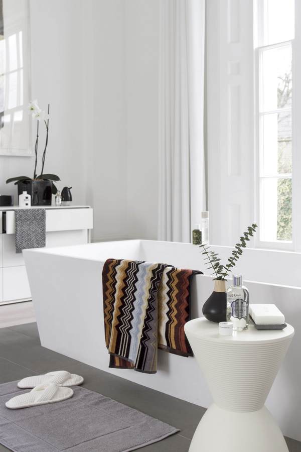 amara 1000557622059261