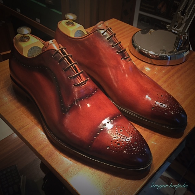Strugar Oxford amaretto