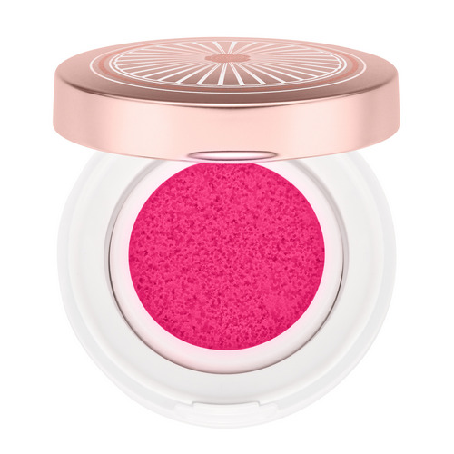 DayWearMatte Model JoanSmalls Global ExpiryDecemeber2017