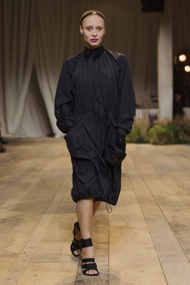 01 hm studio ss17 runway gigi hadid