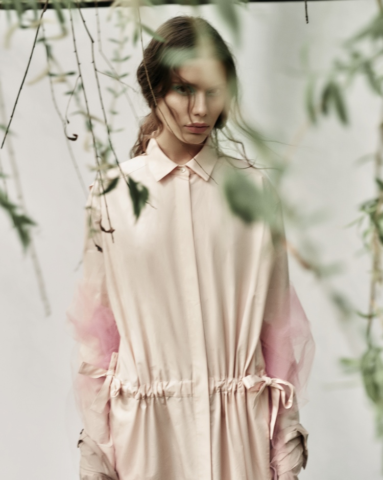 Heraldi for women editorial image 3